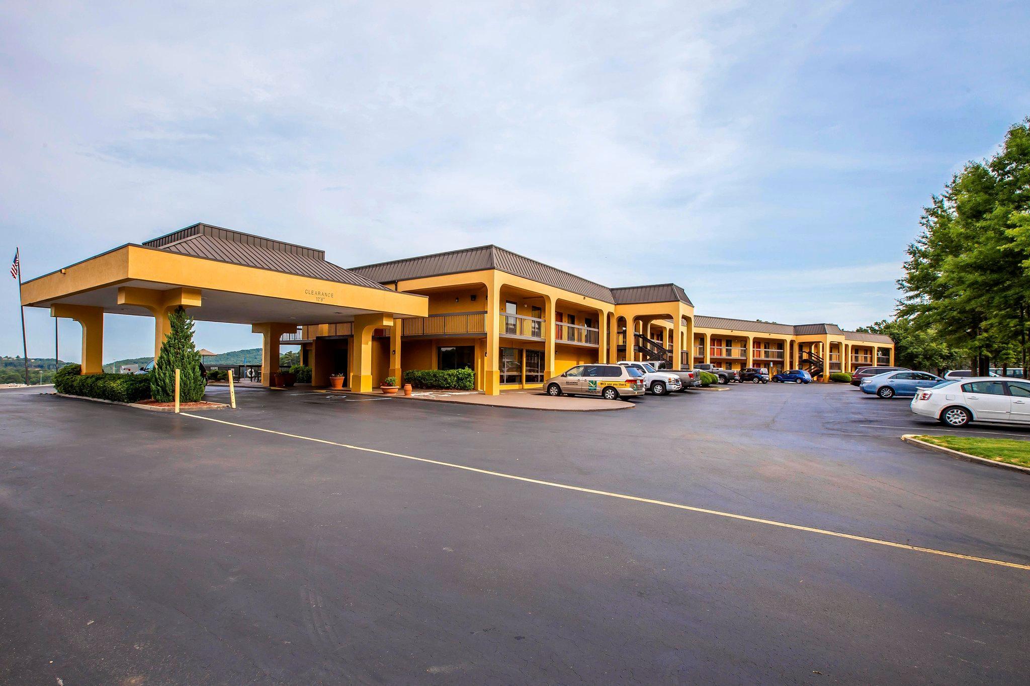 Quality Inn Airport - Southeast Irondale Exteriör bild