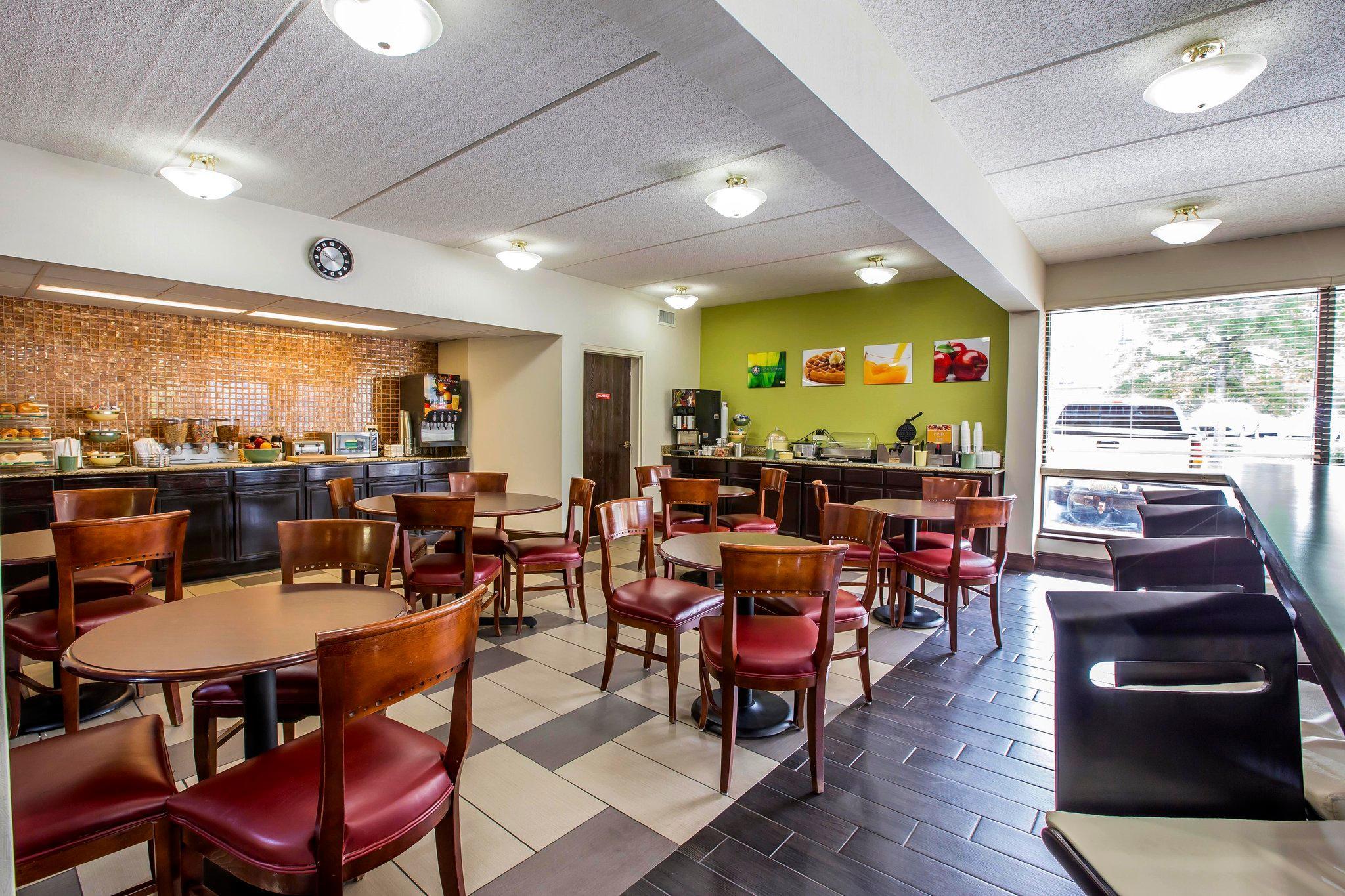 Quality Inn Airport - Southeast Irondale Exteriör bild